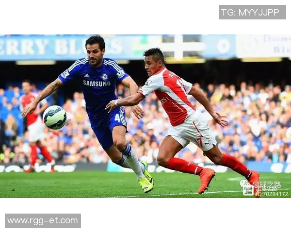 伯顿阿尔比恩与赫尔城的激烈对决展现英足联杯的精彩瞬间与战术较量