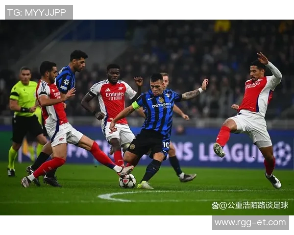 布里斯托与斯蒂文的激烈对决揭示英格兰足球的魅力与竞争力 布里斯托与斯蒂文的激烈对决揭示英格兰足球的魅力与竞争力