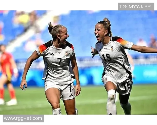 德国女足对决西班牙女足精彩碰撞展现女子足球魅力与实力的较量