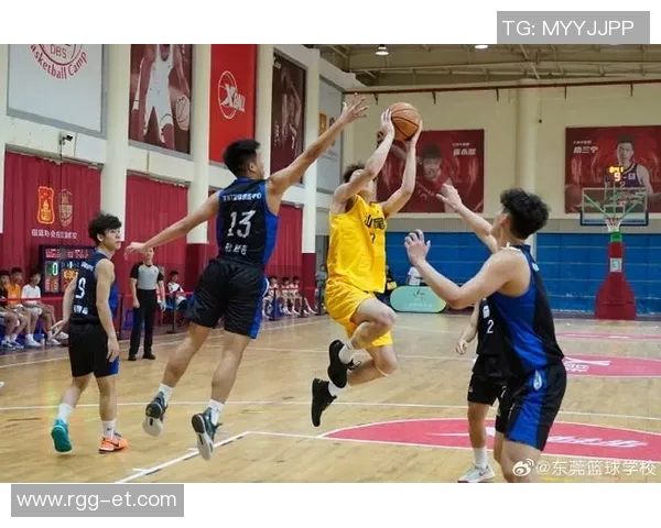 东莞篮球与云浮篮球的激烈对决谁能在赛场上笑到最后 东莞篮球与云浮篮球的激烈对决谁能在赛场上笑到最后