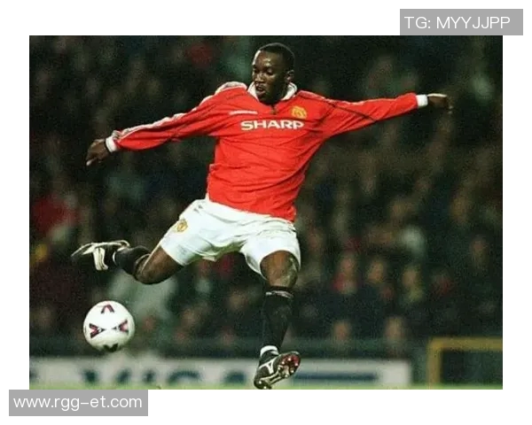 德怀特约克的传奇足球生涯与对英超历史的深远影响分析 德怀特约克的传奇足球生涯与对英超历史的深远影响分析