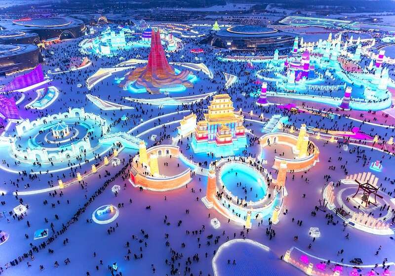 pg模拟器网址万众奔赴体育盛宴 见证冰雪经济“燃”起来(图2)