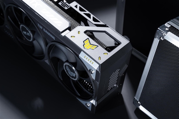 硬核赢战华硕TUF GAMING RTX5080电竞特pg模拟器工强力输出(图5)