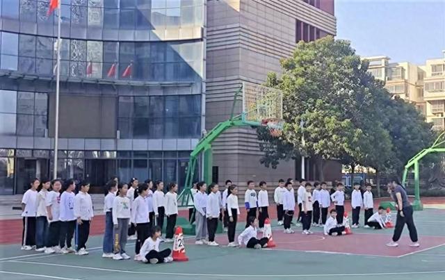 pg模拟器入口郑州管城区外国语牧歌小学：以特色体育课程绘牧歌教育华章(图1)